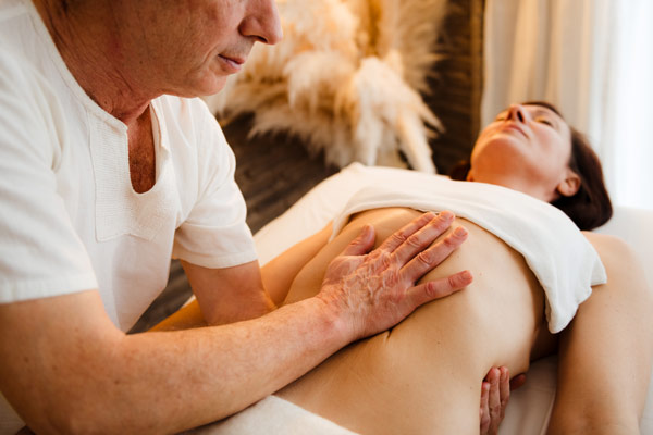 Curso Avanzado masaje californiano escuela