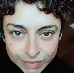 californian massage school trainer Linda Vismayo massage school trainer